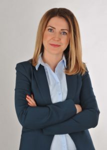 Grafolog Agnieszka Rapak prowadzi szkolenia z grafologii i psychografologii.